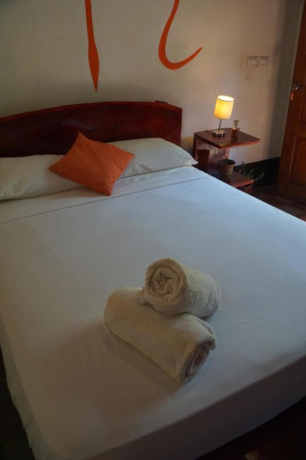 Cueva Nica Hotel Granada Buitenkant foto